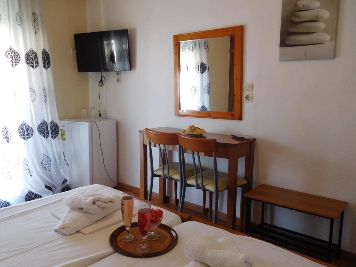Efstratios Hotel لوترا إديبسو المظهر الخارجي الصورة