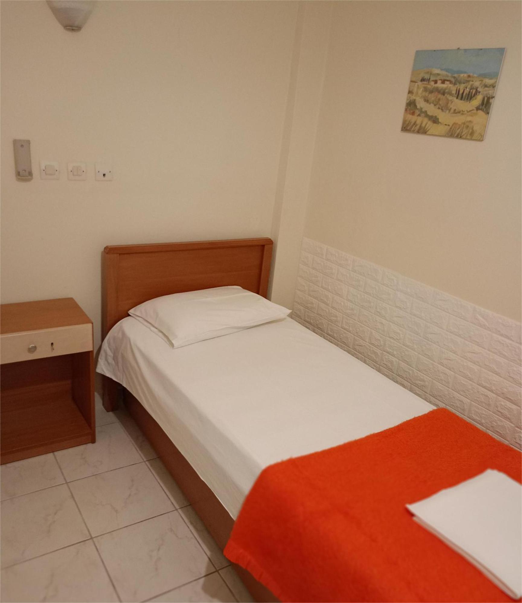 Efstratios Hotel لوترا إديبسو المظهر الخارجي الصورة